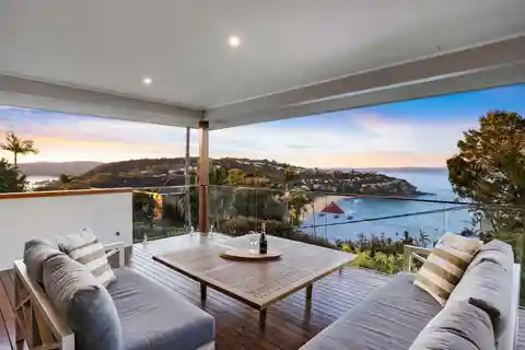 Elegant Residence in an Extraordinary Setting