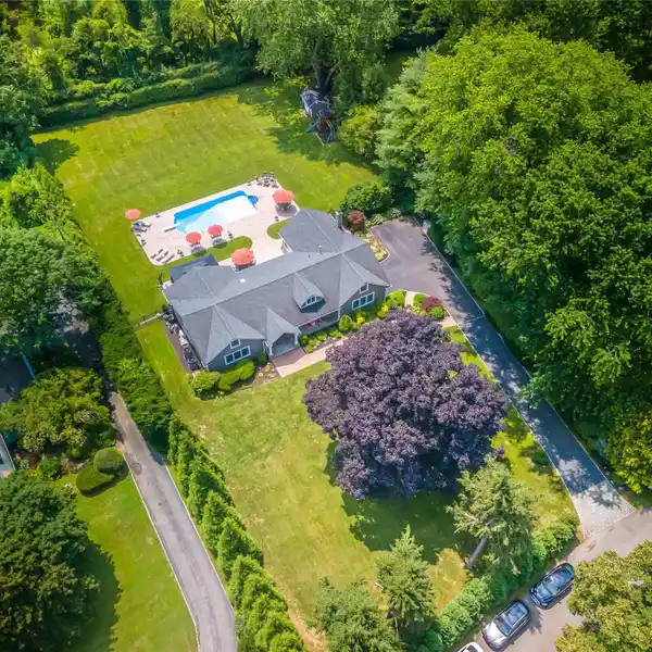 EXQUISITE, BETTER-THAN-NEW ESTATE RANCH