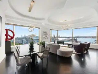 Exquisitely Chic New York Residence