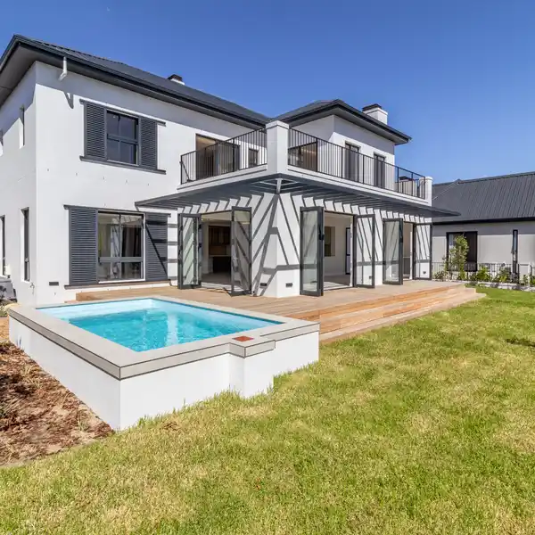BRAND NEW HOUSE IN LA VUE IN VAL DE VIE LIFESTYLE ESTATE - THE PLACE TO BE