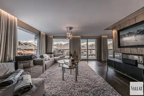 Chic Chalet Steps from Ski Lifts