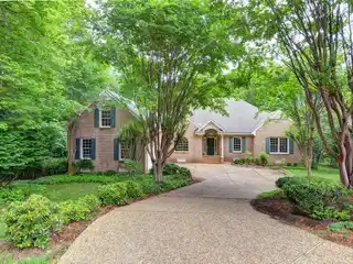 Lovely Home in Sought-after Holly Hills