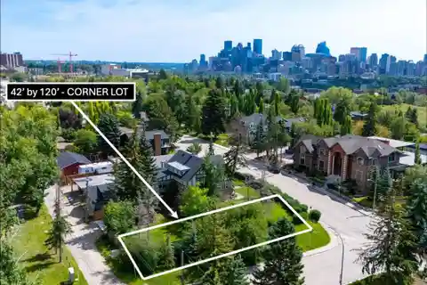 Modern Executive Home with Custom Design