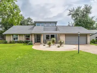 Updated Gem in Lost Creek