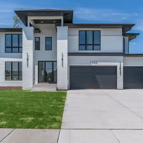 NEW CUSTOM CONSTRUCTION OPPORTUNITY