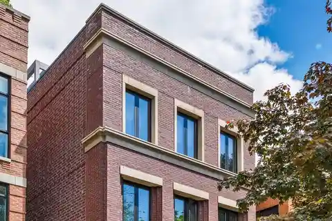 Comfortable Single-Family Home-Designed for Connection