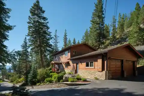 Fully Remodeled Mountain Craftsman in Logan Creek Estates