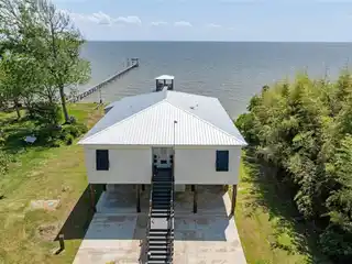 Coastal Luxury Living at Its Finest