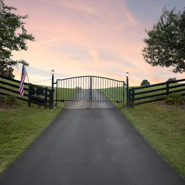 PICTURESQUE FARMSTEAD ON OLD HILLSBORO ROAD
