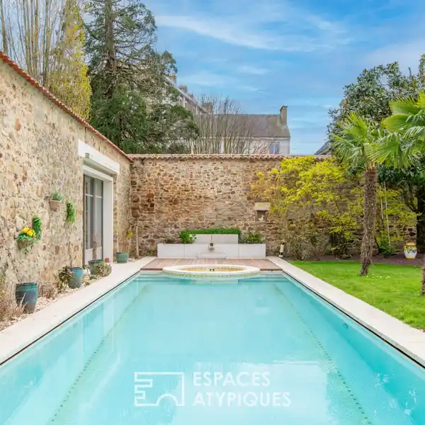 MAJESTIC RENOVATED MANSION WITH INFINITY POOL