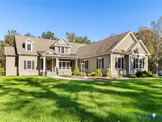 Elegant Estate Living on Ten Scenic Acres