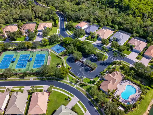 EXQUISITE ESTATE HOME