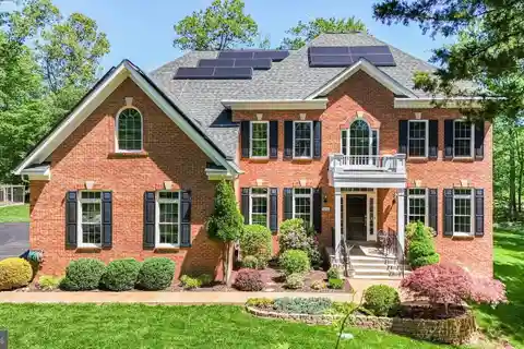 Waterfront Lifestyle Meets Smart-home Living