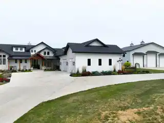 Custom Light-Filled Retreat