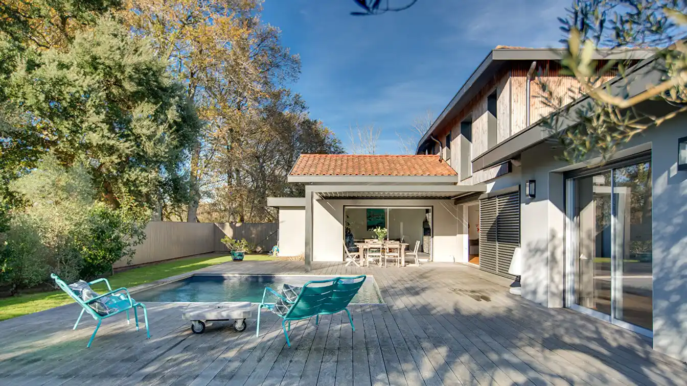 Architect-designed Villa in Angresse