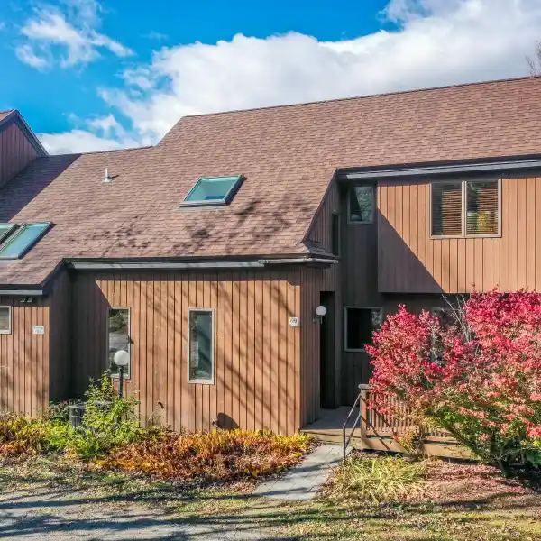 ELEGANTLY FURNISHED STONYBROOK CONDOMINIUM