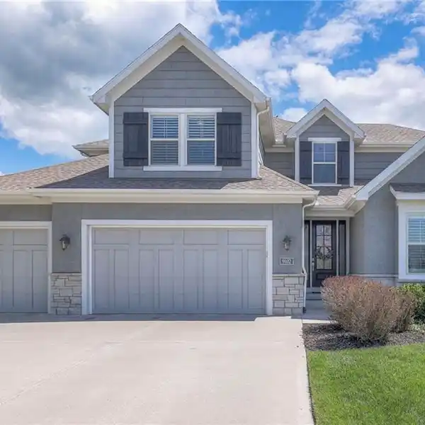 SPACIOUS HOME WITH A GREAT PLAN