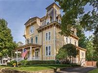 TIMELESS VICTORIAN MANOR