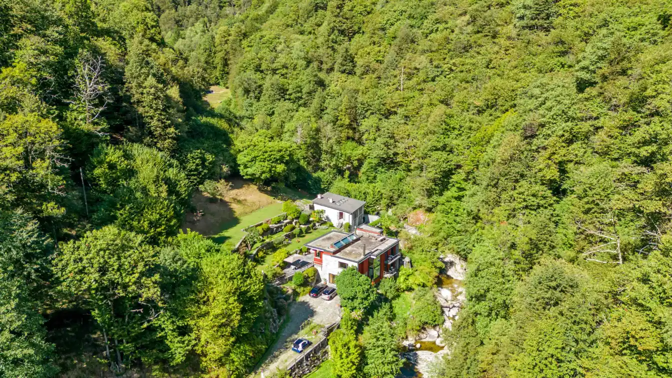 Contemporary Luxury in Absolute Privacy