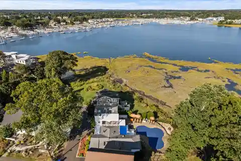 Waterfront Luxury with Beach Rights