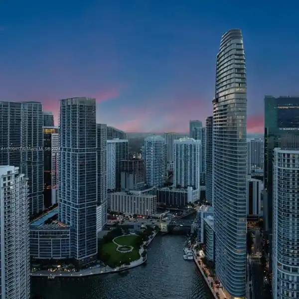 COMFORT AND EXCLUSIVE LIVING AT ASTON MARTIN RESIDENCES
