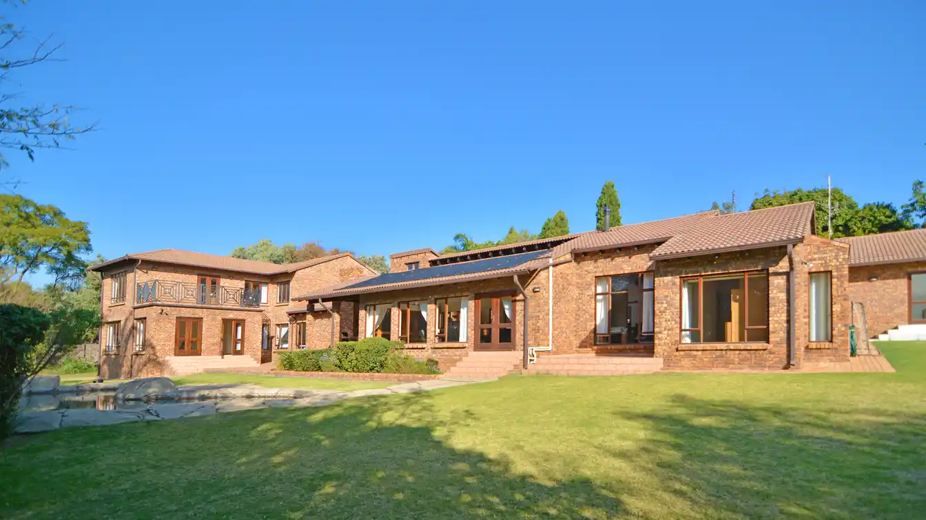 Entertainers Home Plus Cottage