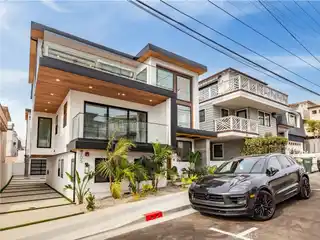 Coastal Modern Townhome