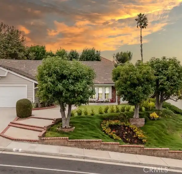 STUNNING SINGLE STORY IN ANAHEIM HILLS