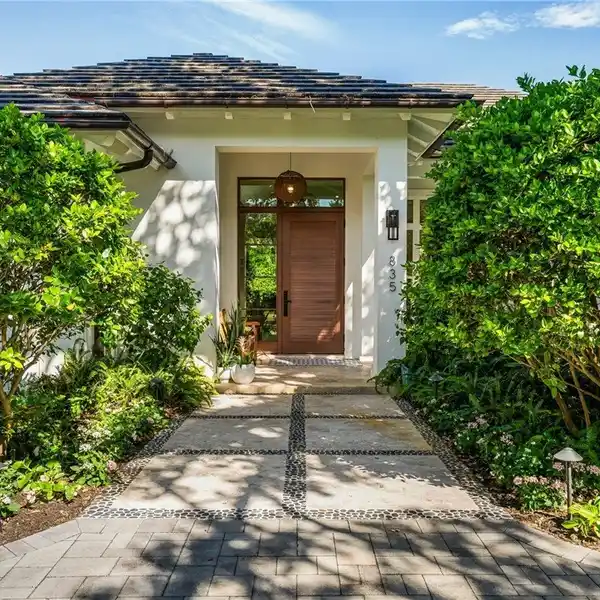 EXCEPTIONAL CUSTOM COASTAL ESCAPE