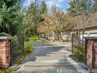 Exquisitely Updated Estate on Evergreen Lane