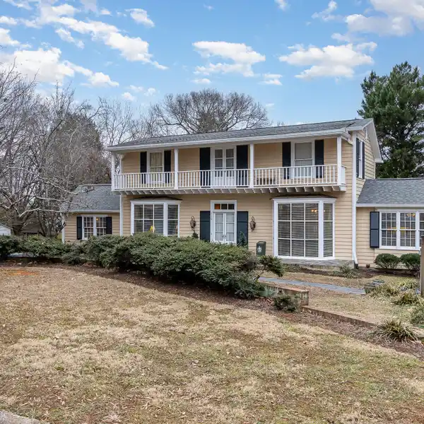 BEAUTIFULLY RESTORED AND MAINTAINED HISTORIC DISTRICT HILLSBOROUGH HOME