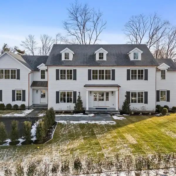EXQUISITE NEWLY CONSTRUCTED HOME