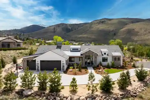 Exceptional Single-Story Home in Arrowcreek