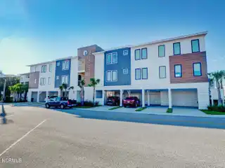 Modern Luxury with Amazing Views