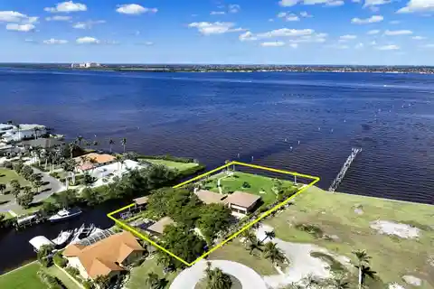 Rare Opportunity on the Caloosahatchee