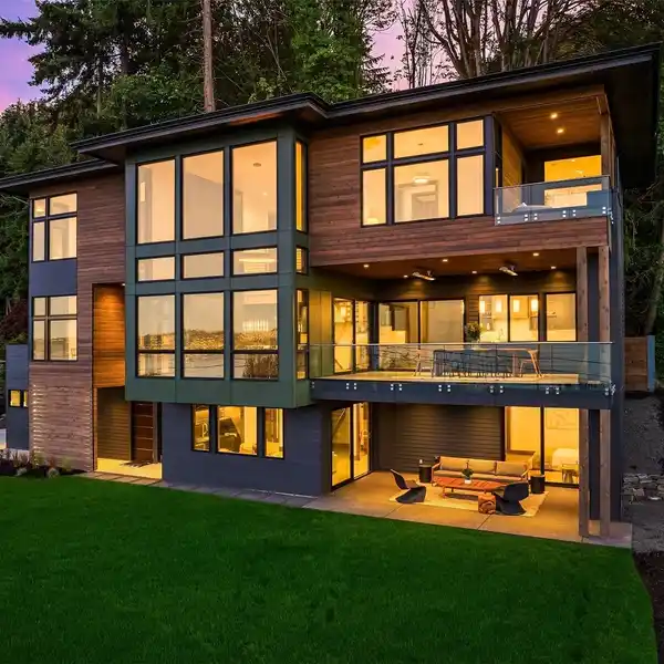 STUNNING NORTH TACOMA VIEW HOME