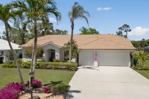 Full Renovated Pool Home with Golf Views
