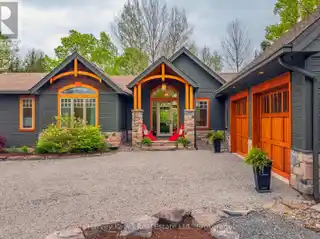 Craftsman Bungalow in Quiet Cul-De-Sac