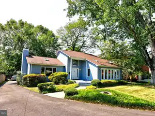 Stunning Living Space Complete with Library