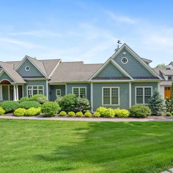 UNPARALLELED RESIDENCE ON OVER FOUR ACRES