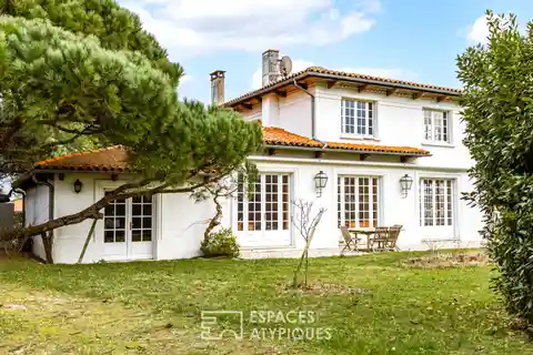 A Real Postcard with Picturesque Charm