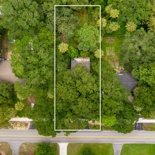 PRIME ISLE OF PALMS LOT IN IDEAL LOCATION