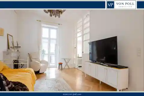 Stylishly Renovated Old Building Apartment with Balcony