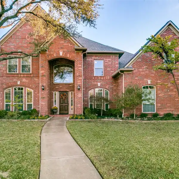 SOPHISTICATED HOME WITH RESORT-STYLE BACKYARD OASIS