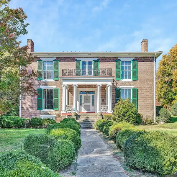 RENOVATED HISTORICAL ESTATE