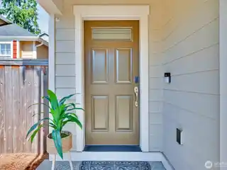 Charming Townhome in Summerland