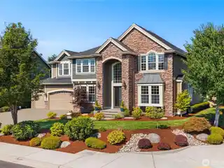 Timeless Craftsmanship Meets Contemporary Comfort