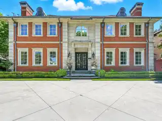 Timeless Luxury Estate in Highland Park