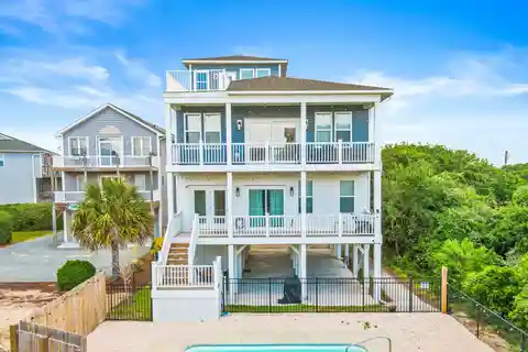 Fully Furnished Surf City Dream Beach Retreat