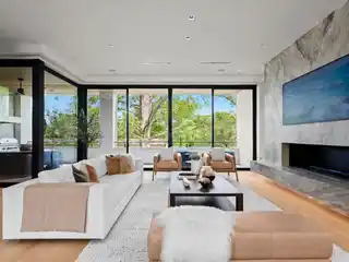 Exclusive Lakefront Villas with Private Slips and Rooftop Views